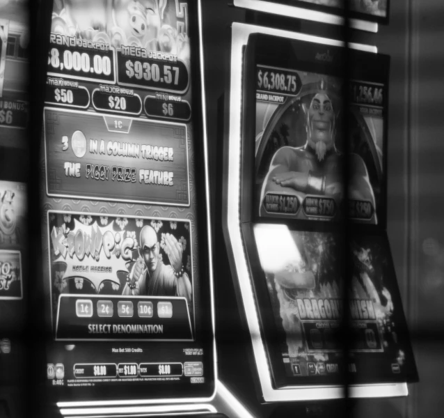 Machine à sous dans un casino illustrant la ludomanie et l'addiction aux jeux d'argent.